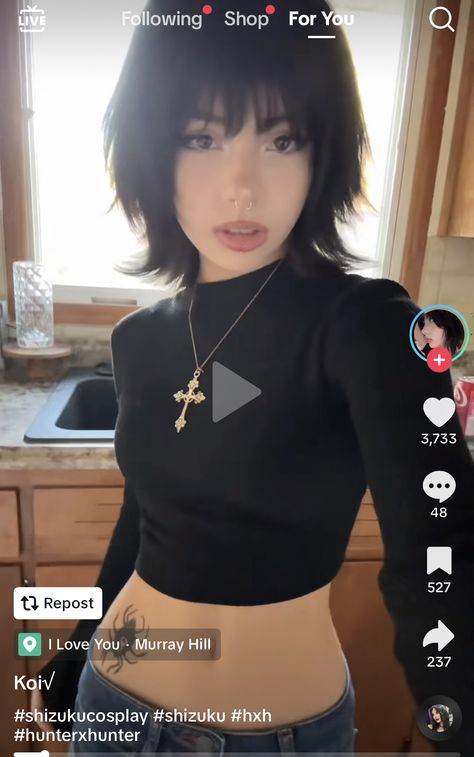 Grunge Bob Haircut Bangs, Black Layered Short Hair, Side Bangs On Short Hair, Uneven Bangs Choppy, Asymmetrical Curtain Bangs, Edgy Layered Bob, Cute Shaggy Short Hair, Haircuts Short With Bangs, Straight Layered Short Hair