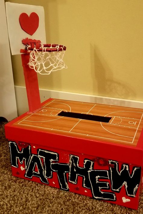 Valentine Box Basketball, Basketball Valentine Box Ideas, Easy Valentines Day Boxes, Basketball Valentine Boxes, Basketball Theme Gifts, Valentines Box Ideas, Valentine's Boxes, Diy Valentines Box, Valentine Boxes For School