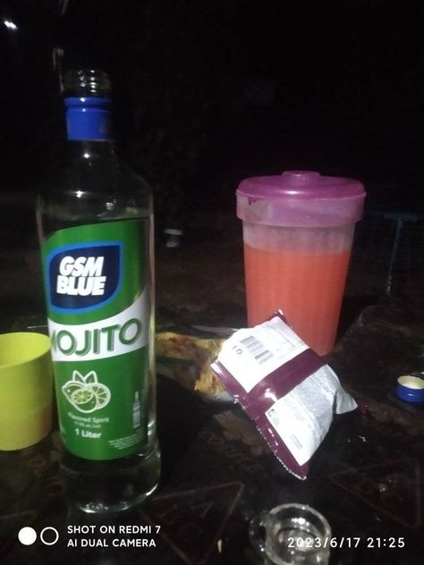 Gsm Blue Mojito Drink, Gsm Blue Mojito Prank Picture, Gsm Blue Mojito Drink Aesthetic, Gsm Blue Mojito, Gsm Blue, Blue Mojito, 1000 Peso Bill Philippines, Drinks Pictures, Alcoholic Drinks Pictures