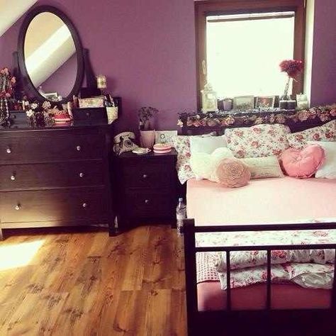 2010 Bedroom, 2010s Room, Wall Colour, Teen Room Decor, Wooden Floor, House Room, Room Inspiration Bedroom, Dream Rooms