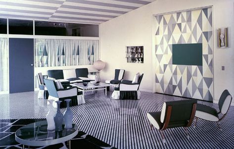 Gio Ponti - Villa Arreaza, a.k.a. Diamond House - Caracas, Venezuela - 1956 Recessed Shelves, Italian Architecture, Hans Wegner, Design Apartment, Gio Ponti, Plywood Furniture, Design Del Prodotto, Design Living Room, Sofas And Chairs