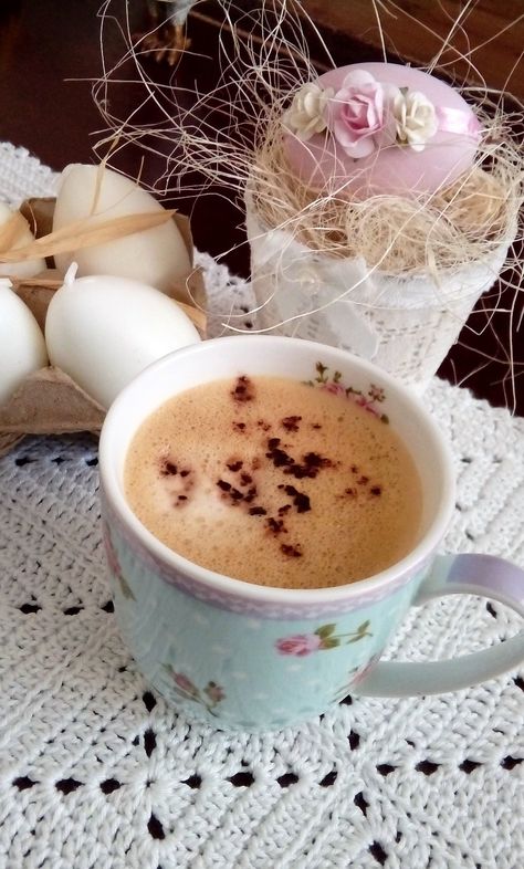 shabby chic decoration - easter morning coffee Easter Coffee Drinks, Easter Coffee, Easter Coffee Aesthetic, Easter Egg Hot Chocolate, Easter Morning, Chic Decor, Coffee Time, Morning Coffee, Coffee Tea