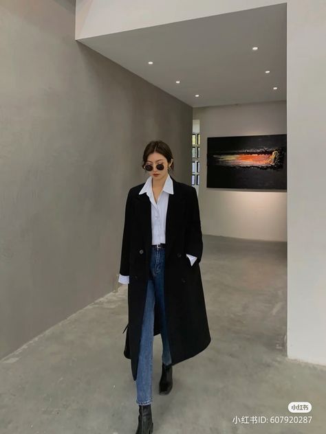 Minimal Outfit Winter, Formal Ootd, Black Coat Outfit, Daily Dress Me, Long Coat Outfit, Streetwear Winter, Best Winter Outfits, Winter Fashion Outfits Casual, Easy Trendy Outfits