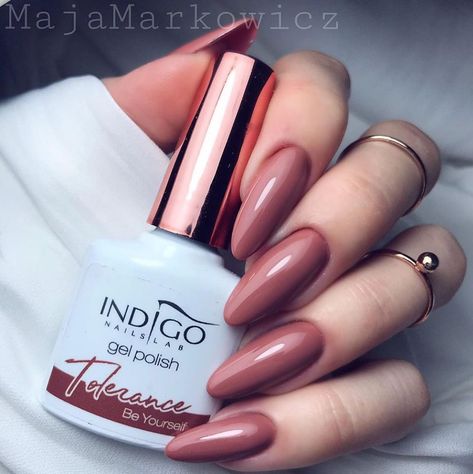 Indigo Nails Lab LTD on Instagram: “Gel polish in a non-obvious, dark shade of nude with notes of powder pink and caramel. A colour that will make each of us feel feminine and…” Indigo Nails Colour, Dark Nude Nails, Indigo Palette, White Lace Nails, Nail Lab, Valentines Day Nail Art, Pink Nail Colors, Idea Nail, Gel Nail Polish Colors