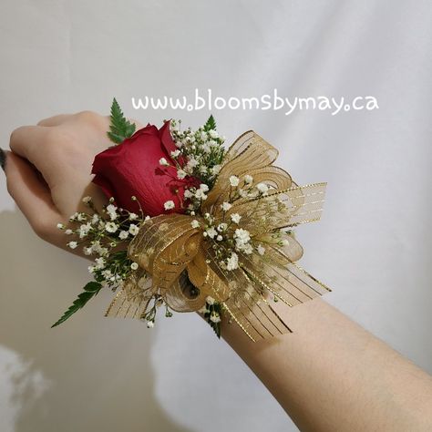 Red rose wrist corsage on arm. Gold ribbon on the corsage with babies breath. Red Corsage Prom, Prom Corsage Red, Gold Corsage Prom, Red Corsage, Rose Wrist Corsage, Red Corsages, Prom Gold, Gold Corsage, Senior Hoco