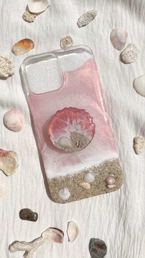 Resin Phone Cover Ideas, Pink Resin Art, Resin Cover Phone, Resin Phone Cover Design, Resin Case Phone, Resin Art Phone Cover, Resin Phone Case Ideas, Resin Phone Cover, Resin Art Phone Case