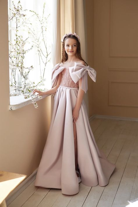 Dress 164 – Marelli Exclusive Drarry Family, Barbie Frock, Runway Gowns, Whimsical Dress, Puffy Dresses, Kids Party Dresses, Teen Girl Dresses, Kids Gown, Trendy Dress Outfits