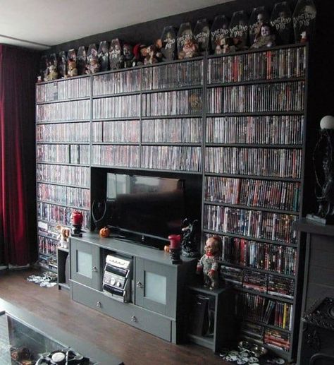 Dvd Storage Solutions, Figurine Storage, Dvd Storage Cabinet, Dvd Storage Ideas, Movie Storage, Diy Dvd Storage, Dvd Storage Shelves, Dvd Organization, Sala Cinema