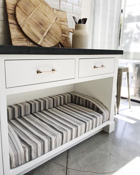 This custom dog bed is the best thing I've seen all week. 📸 @brookewagnerdesign Built In Dog Bed, Diy Farmhouse Bedroom, Dog Bed Frame, Custom Dog Beds, Farmhouse Style Lighting, Farmhouse Style Bedrooms, Dog Spaces, Farmhouse Light Fixtures, Animal Room