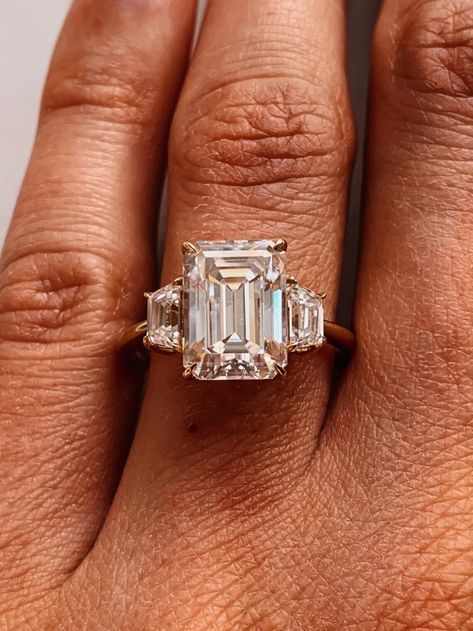 // t h e r i n g Three Stone Engagement Rings Emerald, Moissanite Engagement Ring Emerald Cut, Moissanite Engagement Ring Emerald, Dream Wedding Ring, Engagement Ring Emerald, Ring Emerald Cut, Cute Engagement Rings, Future Engagement Rings, Emerald Cut Engagement