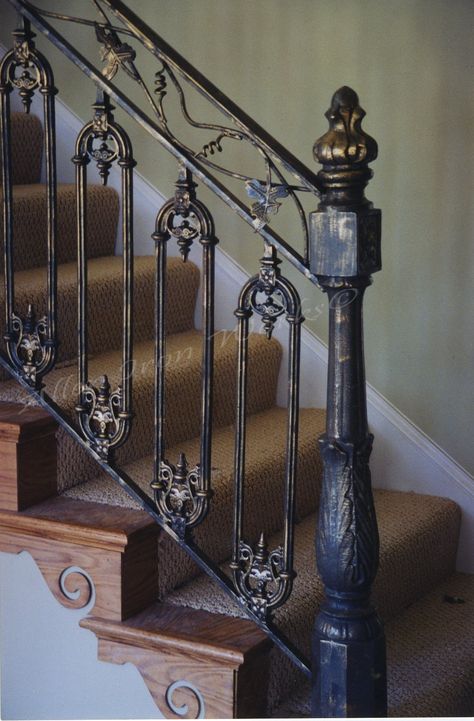 Cast Iron Railings, Stair Newel Post, Wrought Iron Stair Railing, Luxury Staircase, Iron Handrails, Staircase Railing Design, Handrail Design, Iron Stair Railing, Staircase Handrail