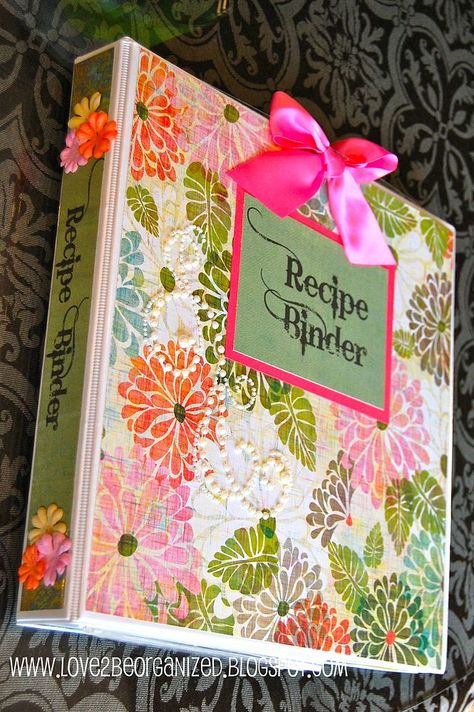 Recipe Binder Diy Recipe Binder, Cookbook Storage, Diy Cookbook, Recipe Book Diy, Recipe Scrapbook, Book Diy, Recipe Binders, Recipe Binder, Recipe Organization