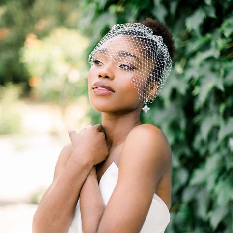 Tessa Kim | bridal veils on Instagram: “Our gorgeous mini birdcage veil with rhinestones is a glamorous take on the traditional birdcage veil. Available in multiple colors and…” Veil With Rhinestones, Veil Clip, Veil With Crystals, Mini Veil, Comb Veil, Soft Cut, White Bridal Gown, Ivory Veil, Silver Hair Comb