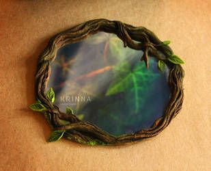 Clay Around Mirror, Enchanted Mirror Diy, Polymer Clay Pottery, Clay On Mirror, Ceramic Mirror Frame, Polymer Clay Mirror, Clay Forest, Forest Mirror, Clay Mirror