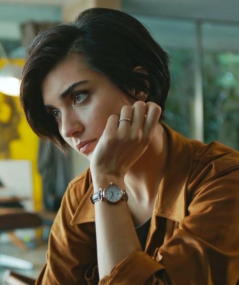 character inspiration Reception Hairstyle, Short Guys, Baby Boy Hairstyles, Tuba Buyukustun, Boy Cut, Girl Hairstyle, Shot Hair Styles, Boys Haircuts, Grunge Hair