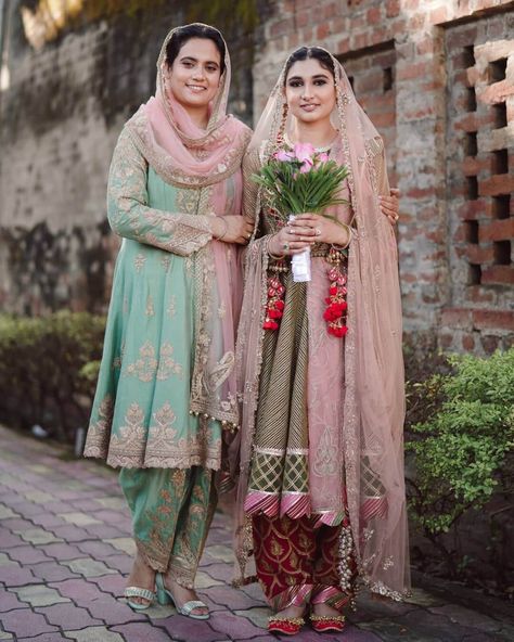 Bridal Salwar Suit Ideas And Inspiration For Wedding Day Salwar Suit Ideas, Rimple Harpreet Narula, Rimple Harpreet, Bridal Salwar, Bridal Suits Punjabi, Designer Suits For Wedding, Punjabi Weddings, Cultural Clothing, Bridal Suits