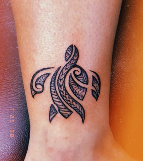 220+ Most Beautiful Hawaii Tattoo Ideas and Designs (2023) - TattoosBoyGirl Island Turtle Tattoo, Samoan Back Tattoo For Women, Hawaiian Wrist Tattoo, Small Samoan Tattoo For Women, Native Hawaiian Tattoo, Hawaii Tattoos Men, Poly Tattoos For Women, Hawaiian Turtle Tattoos For Women, Islander Tattoos For Women