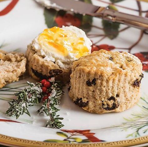 Sweet Scones Recipe, Rum And Raisin Cake, Dessert Loaf, Raisin Cake, Tea Sandwiches Recipes, Scone Recipes, Rum Extract, Baking Treats, Ladies Tea