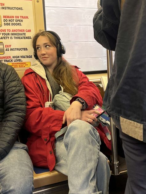 Person Sitting On Bus Reference, Person Sitting On Subway, Sitting On Subway, People Riding Horses, Inspo Art, People Clothes, Person Sitting, Figure Reference, Cute People