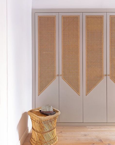 G&M Daily Interior Inspiration on Instagram: “Love how the woven cane transforms these wardrobe doors. @archilovers . . .  #saturdaystheme #wovencane #rattan #bamboo  #canewebbing…” Matilda Goad, Wardrobe Door, Wardrobe Design Bedroom, Ideas Hogar, Wardrobe Doors, Wardrobe Design, Diy Door, Closet Bedroom, Closet Doors