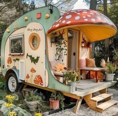 Storybook Ranch, Camping Inspo, Camper Exterior, Design Casa Piccola, Casa Fantasy, Camper Vintage, Backyard Cottage, Trailer Ideas, Rv Hacks