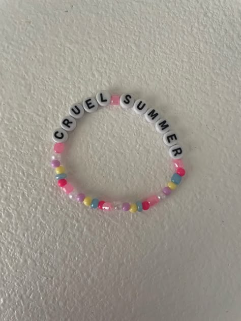 #taylorswift #cruelsummer #eras #lover Lover Era Bracelet Ideas, Easy Eras Tour Bracelets, Lover Friendship Bracelet Ideas, Eras Tour Brackets, Lover Bracelets Taylor Swift, Eras Your Bracelet Ideas, Friendship Bracelets Simple, Lover Friendship Bracelet, Swift Friendship Bracelets