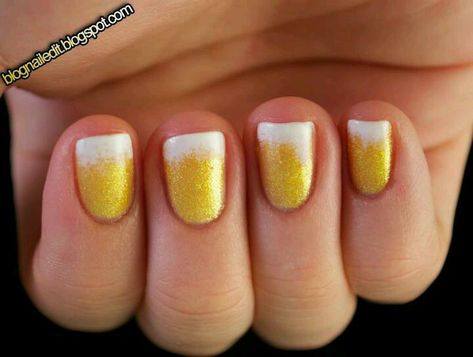 Beer manicure. Beer nail polish. Awesome accessory for a beer festival! Beer Nails, Baseball Nails, Oktoberfest Beer, Beer Day, Beer Festival, Cute Nail Art, Nailed It, Nail Art Ideas, Fancy Nails