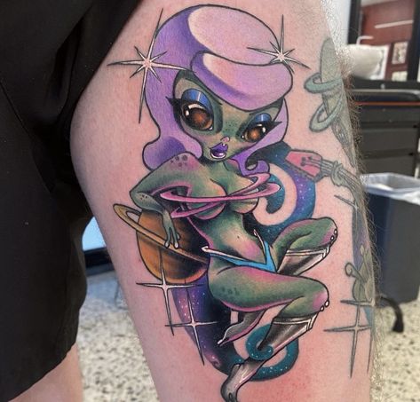 Female Alien Tattoo, Ice Queen Tattoo, Alien Pinup Tattoo, Watercolor Board, 2023 Tattoo, Queen Tattoo, Alien Tattoo, Sketching Ideas, Pin Up Tattoos