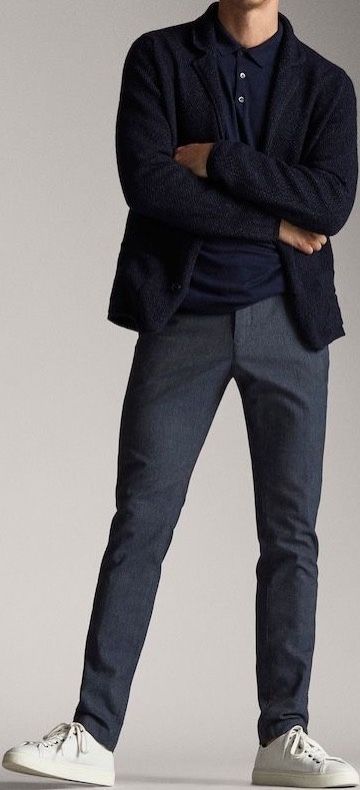 Dark Blue / Navy Blazer / Polo . Dark Grey / Charcoal Chinos . White Trainers #Autumn #Winter Dark Grey Chinos Men Outfits, Dark Blue Chinos Men Outfits, Dark Grey Pants Outfit Men, Mens Parisian Style, Smart Casual Blue, Navy Blue Blazer Outfit, Navy Blue Pants Outfit, Blue Blazer Outfit Men, Navy Blazer Outfits