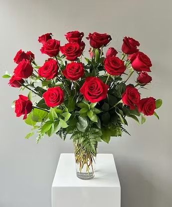 100 Red Roses, Red Rose Arrangements, Luxury Bouquet, Dozen Red Roses, 12 Roses, Dozen Roses, Rose Flower Pictures, Anniversary Flowers, Rose Arrangements