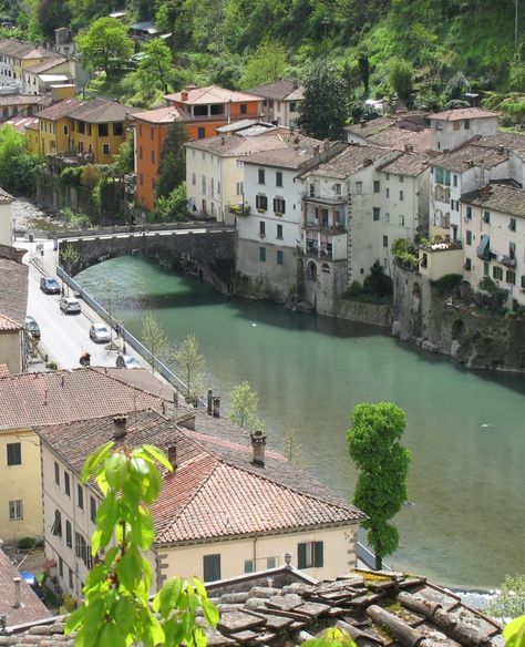 Bagni di Lucca with river, where we have a townhouse for sale Italian Townhouse, Villa Farmhouse, Public Pool, Humble House, Brick Archway, Townhouse Garden, Wrought Iron Staircase, Diving Pool, Wood Burning Oven