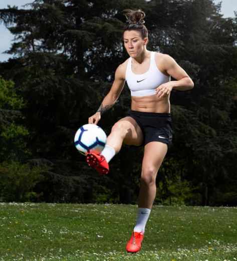 Women World Cup, Girl Playing Soccer, Lucy Bronze, Female Football Player, Football Cups, England Players, Fifa Women's World Cup, World Cup 2023, Female Soccer Players