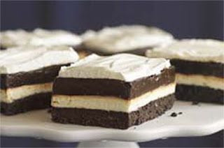 Striped Delight Dessert Recipe, Striped Delight, Oreo Delight, Delight Dessert, Layered Desserts, Kraft Recipes, Classic Desserts, Eat Dessert, Sweets Treats