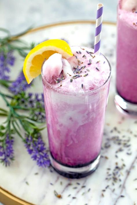 Sorbet Float, Lavender Drink, Float Recipes, Purple Food Coloring, Floral Dessert, Lavender Recipes, Italian Soda, Purple Food, Ice Cream Floats