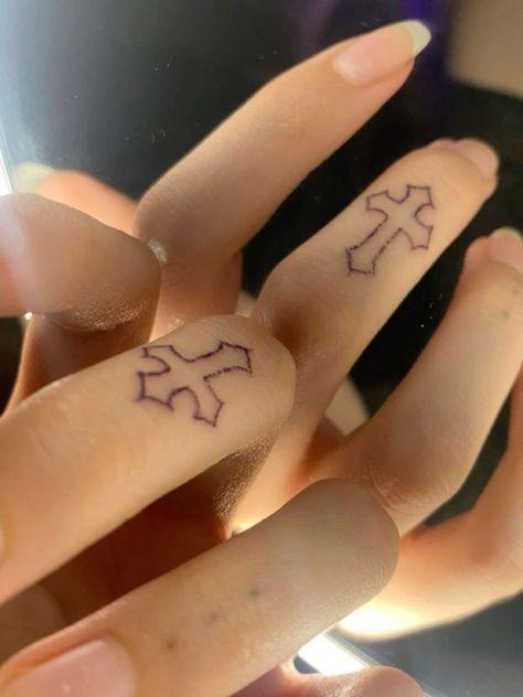 Easy Stick And Poke Tattoo Ideas Grunge, Matching Tattoos Stick And Poke, Stick And Poke Matching Tattoos, Grunge Matching Tattoos, Cross Finger Tattoo, Simple Matching Tattoos, Cross Finger Tattoos, Finger Tattoo Ideas, Stick Poke Tattoo