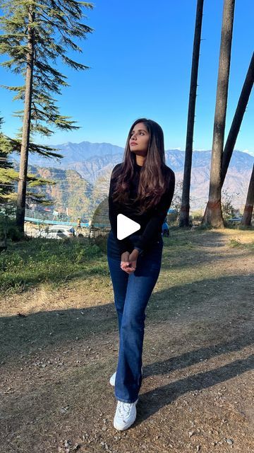 Outfits For Hill Station Trip, Hill Station Outfit Ideas For Women, Hill Station Outfit Ideas, Black Ootd, Hill Station, Himachal Pradesh, Photo Pose, Inner Child, Poses For Pictures