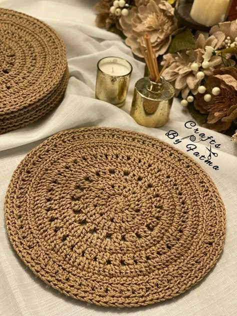 Crochet Table Mats, Table Runner Crochet, Cord Crochet, Classy Crochet, Runner Crochet, Crochet Placemat, Crochet Table Mat, Crochet Placemat Patterns, Crochet Placemats