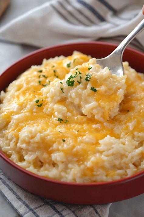 Cheesy Rice Recipe, Rice And Cheese, Creamy Rice Side Dish, Rice Recipes Cheesy, Cheese Rice Recipe, Minute Rice Recipes Side Dish, Cream Cheese Rice, Creamy Cheesy Rice, Cheesy Rice Recipes