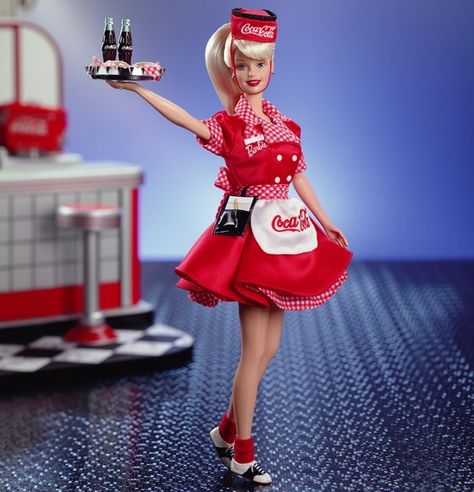 ❤Coca-Cola Collector Edition Barbie - Blonde or Brunette Waitress by Mattel 1998-99 (1st In 1950's Series) Car Hop, Coca Cola Decor, Always Coca Cola, World Of Coca Cola, Coke Cola, Vintage Coca Cola, Im A Barbie Girl, Barbie Toys, Barbie I