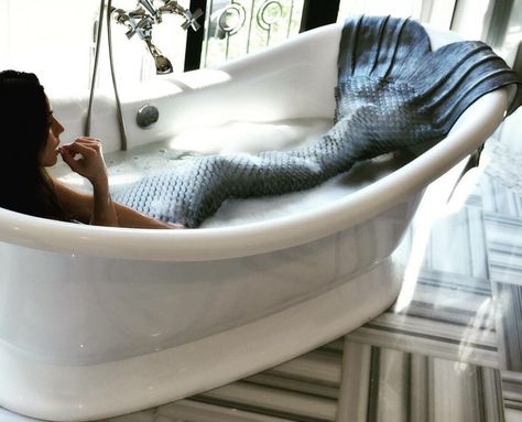 Mermaid in a bathtub Mermaid Bathtub Photography, Bathtub Mermaid Photoshoot, Mermaid In Tub, Bathtub Mermaid, Mermaid In A Bathtub, Mermaid Bathtub, Pisces Full Moon, Mermaid Shoot, Beach Couture