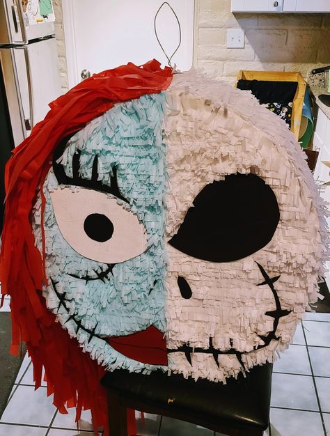 Homemade Jack and sally pinata Jack And Sally Halloween Decorations, Jack And Sally Halloween, Christmas Pinata, Valentine Boxes For School, Amazon Boxes, Skeleton Theme, Halloween Pinata, Jack Y Sally, Sally Skellington