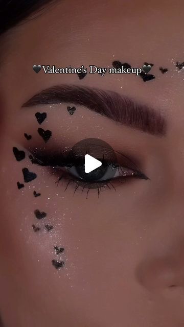 ♥ AMY JOHNSTON | MAKEUP ♥ on Instagram: "These hearts were testing my patience!! 😂 Not 100% happy with the look, I have shakey hands so this was very difficult!! How to do heart valentines makeup 🫶🏼 EYES @nyxcosmetics @nyxcosmetics_uk ultimate eyeshadow palette and epic ink liner @hourglasscosmetics scattered light ‘reflect’ @madebymitchell drip drip @maccosmetics black eyeliner #makeup #heartmakeup #eyetutorial #eyeshadow" Heart Eyeliner Stamp, Black Heart Makeup, Amy Johnston, Heart Shaped Makeup, Black Eyeliner Makeup, Epic Ink Liner, Drip Drip, Valentines Makeup, Eyeliner Makeup