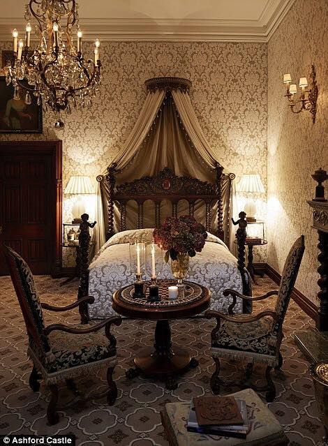 love this. I'd get rid of the people on the post and make it round. I don't know about the chandelier I want the bed only Gothic Canopy Bed, Victorian Bedroom Decor, Victorian Bedrooms, Bedroom Castle, Victorian Curtains, Fancy Bedroom, Canopy Bed Curtains, Castle Bedroom, Gothic Bedroom