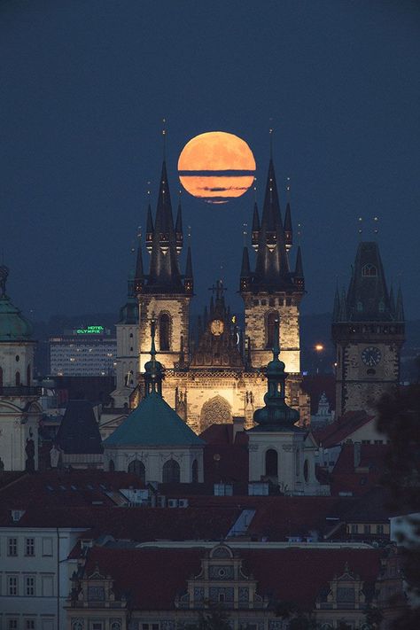 Prague Czech Republic, Snowdonia, Beautiful Moon, Alam Yang Indah, Riga, Magical Places, Macedonia, Pretty Places, Albania