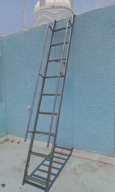 Stainless steel step ladder idea 💡 Step Ladder Ideas, Steel Railing Design, Spiral Staircases, Steel Railing, Step Ladder, Railing Design, Spiral Staircase, Steel Design, Staircases