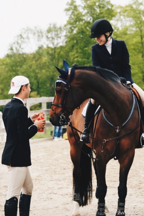 Equestrian Couple Aesthetic, Horseback Riding Couple, Equestrian Boyfriend, Couple On Horse Aesthetic, Equestrian Couple, Couple Riding Horses Aesthetic, Equestrian Relationship, Old Money Boys, Horse Couple