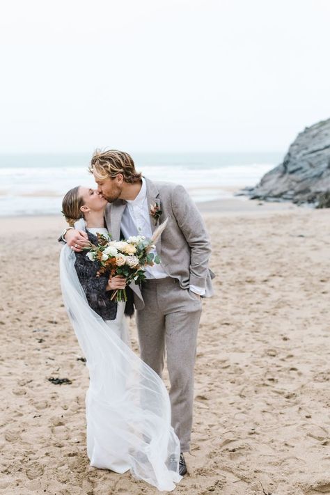 Couple kissing on Lusty Glaze Beach after eloping Lusty Glaze Beach, Lusty Glaze, Cornwall Wedding, Devon And Cornwall, Wild Hearts, Image Photography, Intimate Wedding, Elopement Photographer, Cornwall