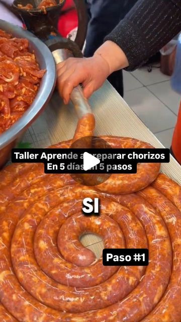 Cursos Chorizos | Embutidos artesanales on Instagram: "¡Bienvenidos al paso 1 de 5 de nuestro taller de chorizos caseros! Hoy, preparamos los ingredientes: carne de cerdo, especias, vino blanco o vinagre, y tripas.   Comenta "taller" si estás listo para seguir el taller y comparte este video con amigos.   #ChorizosDeliciosos #ChorizoGourmet #ChorizoCasero #ChorizoArtesanal #ChoripanLovers #ChorizoBBQ #ChorizoAhumado #ChorizoPicante #ChorizoFest #ChorizoParty #ChorizoPerfection #ChorizoMagico #ChorizoExperience #ChorizoTime #ChorizoCreativo" Corn Dogs, Corn, It Cast, On Instagram