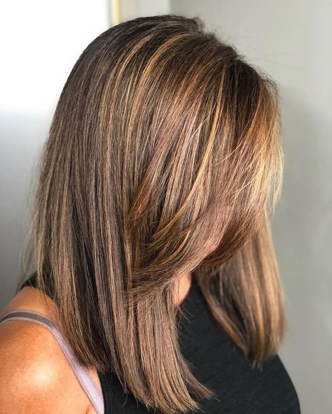 40 Major Fall Hair Color Trends and Hairstyle Ideas to Try in 2020 Fall Hair Highlights, Half Updo Hairstyles, Tan Skin Blonde Hair, Fall Hair Color Trends, Fall Hair Cuts, Bright Hair Colors, Fall Hair Trends, Bright Hair, Fall Hair Color