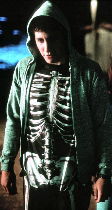 Make Gyllenhall - Donnie d. Donnie Darko Costume, John Wilson, Cinema Art, Donnie Darko, Jake Gyllenhaal, Independent Films, Creative Halloween Costumes, Cultura Pop, Movie Scenes